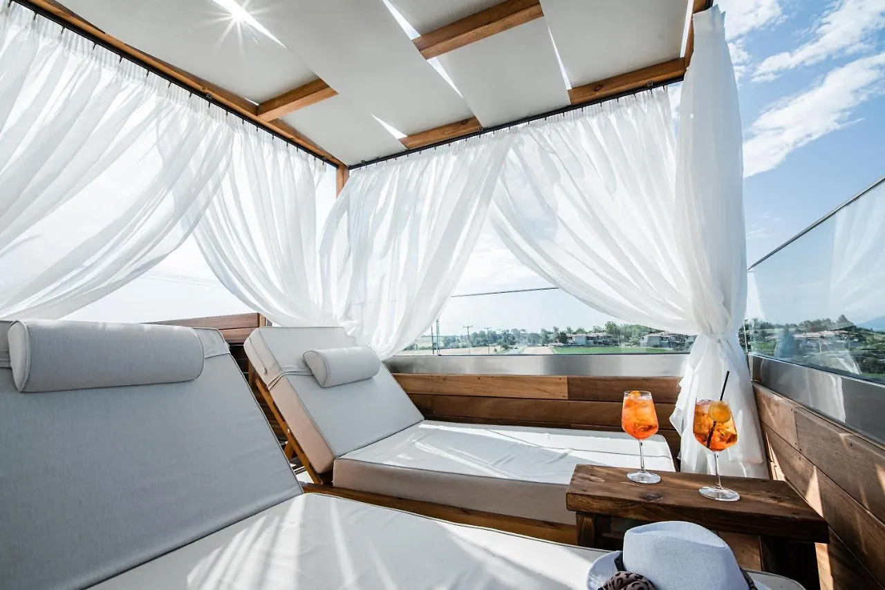 King'S & Queen'S Afitos - Suites With Private Pool Grecia