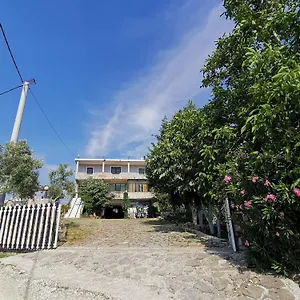  Hotel Bora Albania