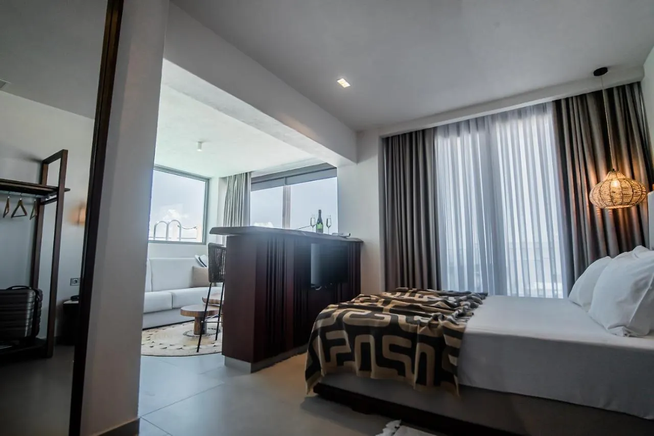 King'S & Queen'S Afitos - Suites With Private Pool Greece